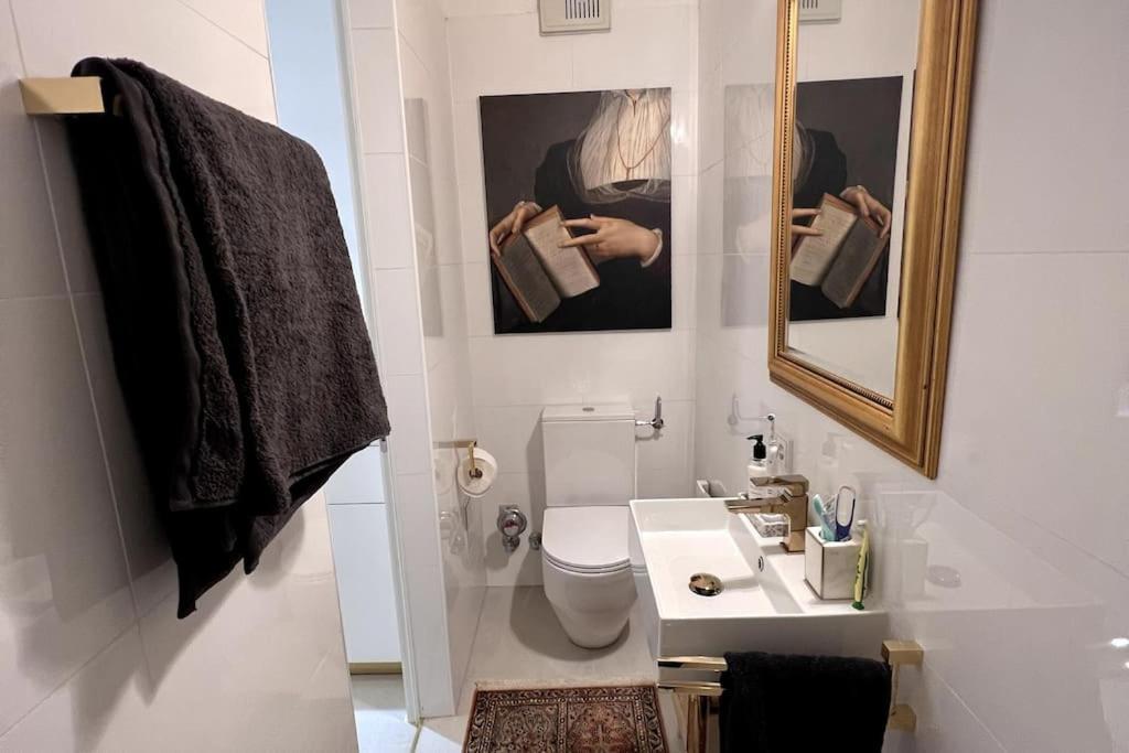 Exclusive Apartement In Historic Center リンツ エクステリア 写真